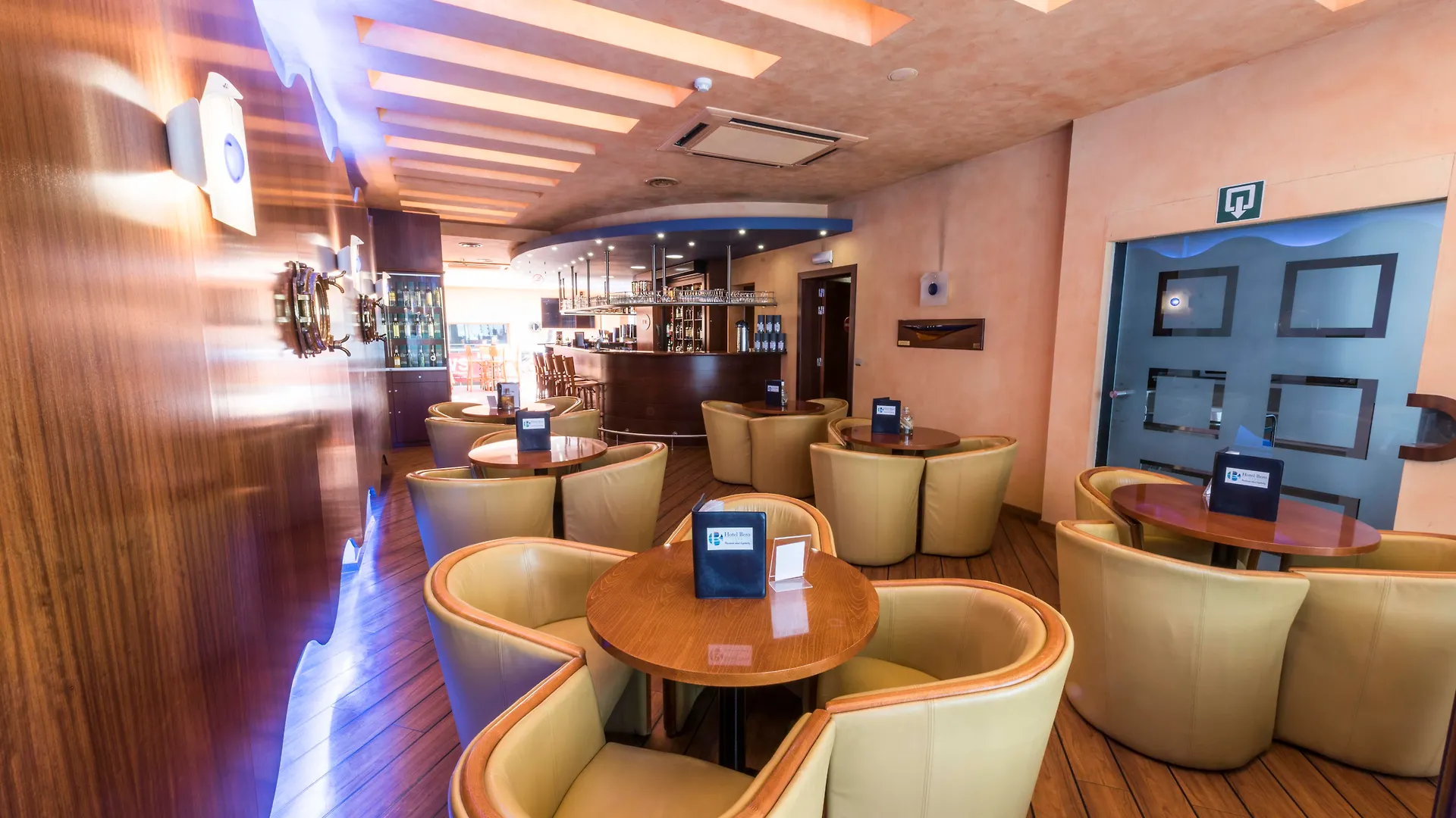 Hotel Bero Ostend 4*,